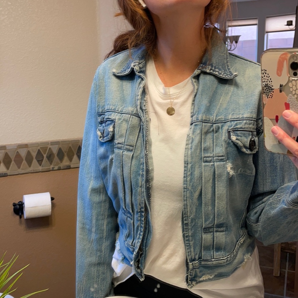 Distressed Vintage cropped Denim Jacket